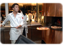 Pizzeria: The Kitchen Salvatore Cuomo Shangai 